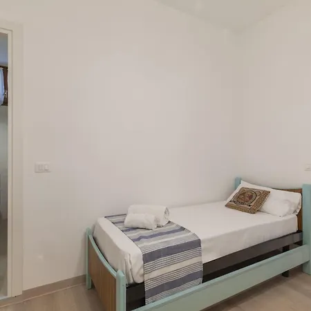 Lupi - Due Nel Centro Di Apartamento